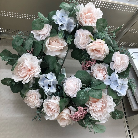 Meet your Posher, Emily - Picture 1 of 1